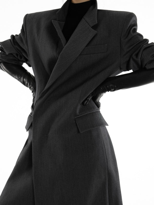 CLASSIC HIDDEN BUTTON DETAIL TAILORED MAXI COAT