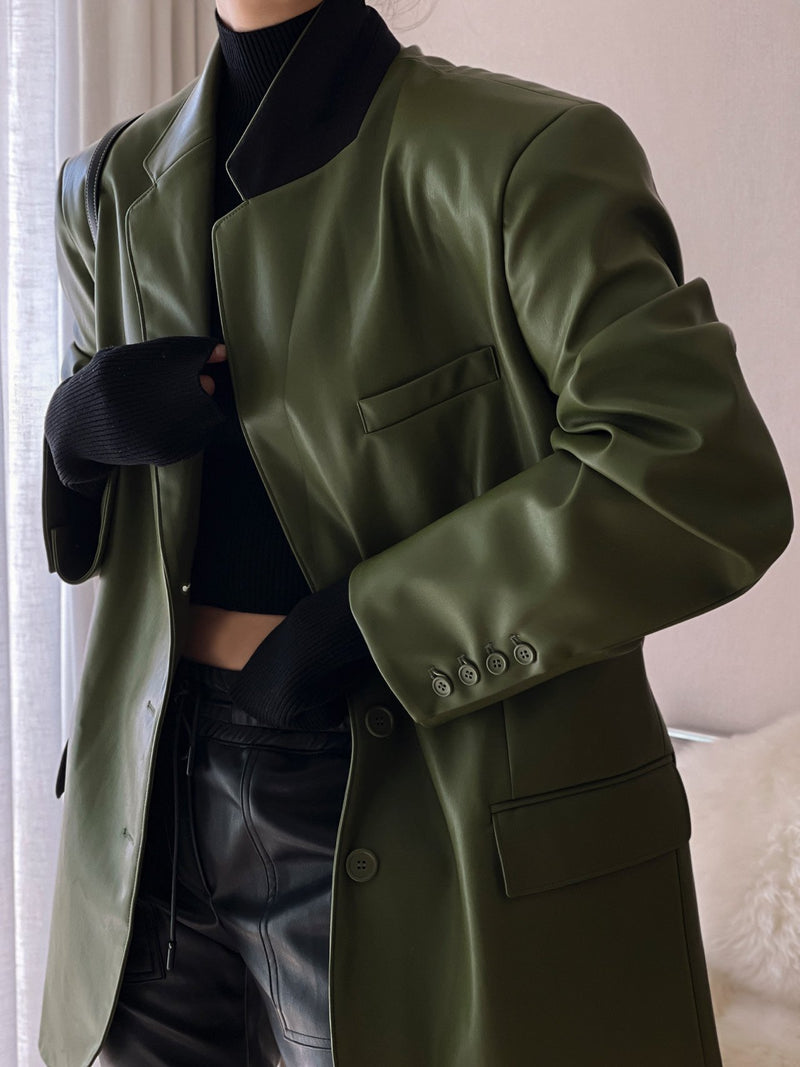 OVERSIZED VEGAN LEATHER BLAZER